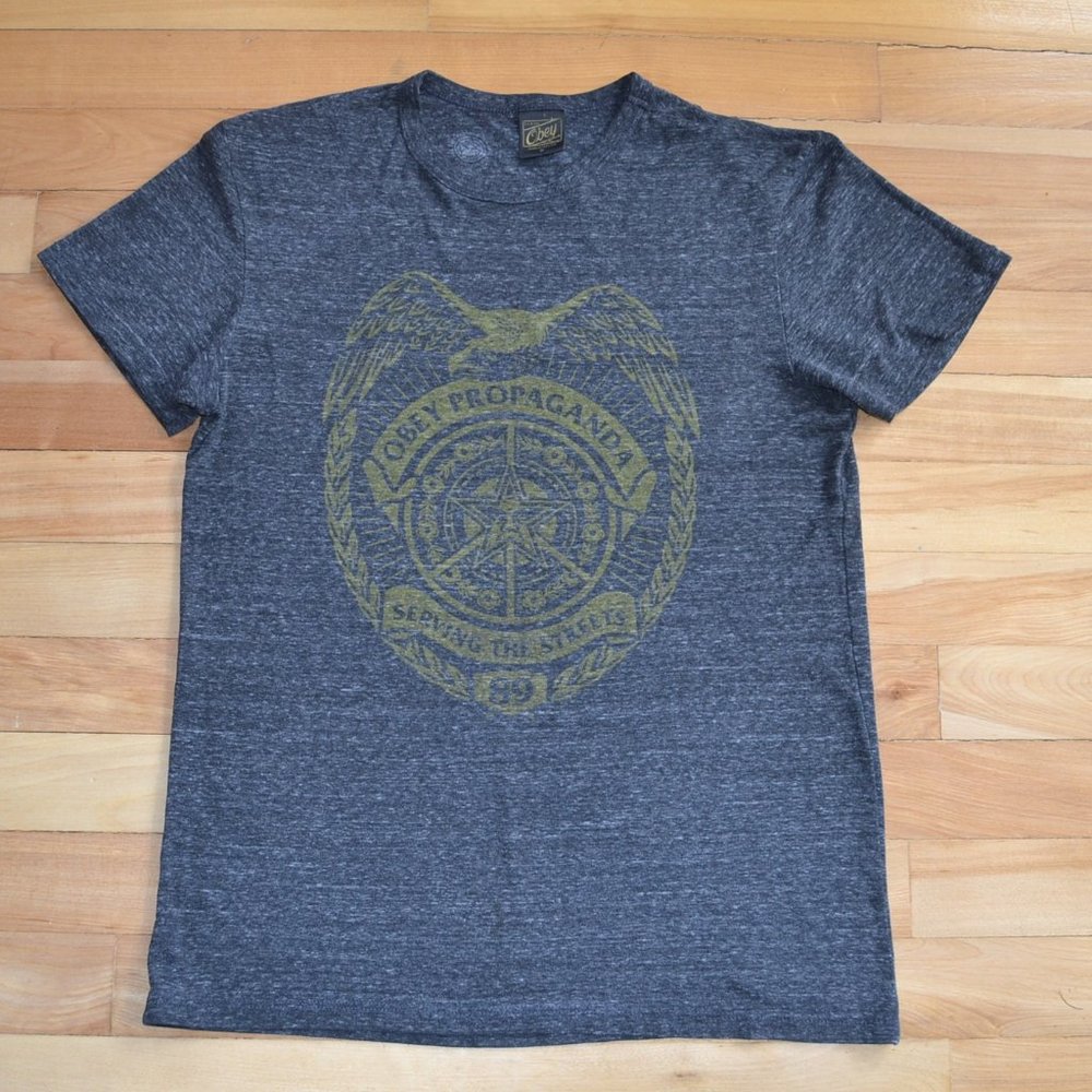 Obey T shirt